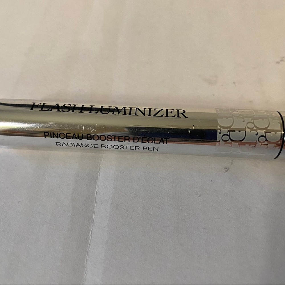 Christian Dior Flasluminizer highlighter radiance booster pen 800